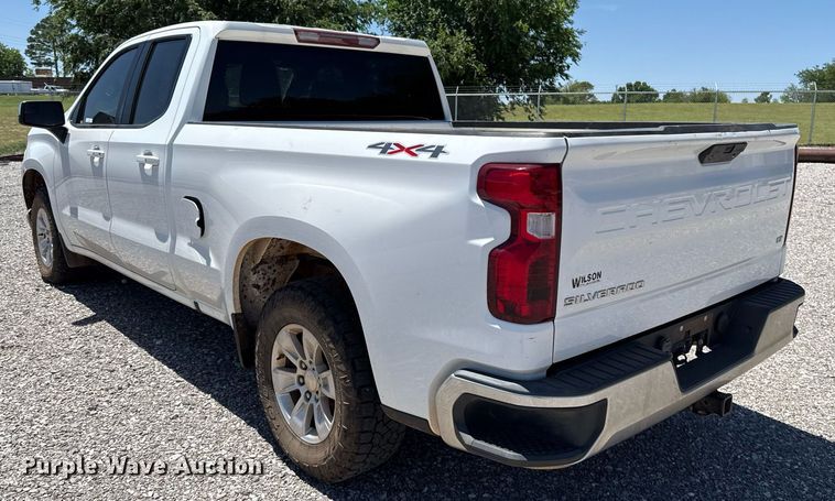 image for item EJ8786 2019 Chevrolet Silverado 1500 Double Cab pickup truck