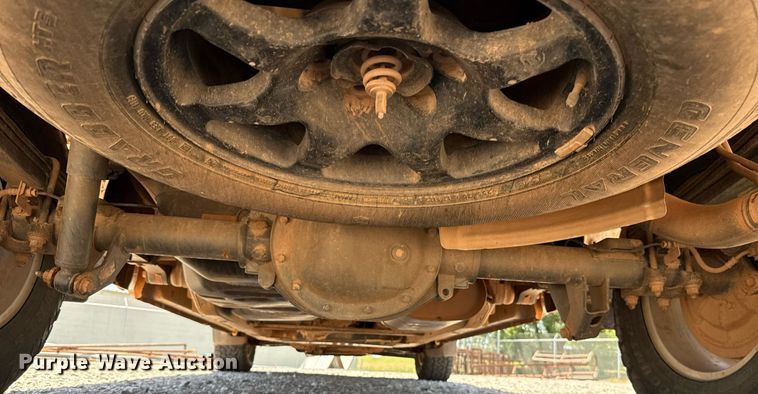 image for item EJ8786 2019 Chevrolet Silverado 1500 Double Cab pickup truck