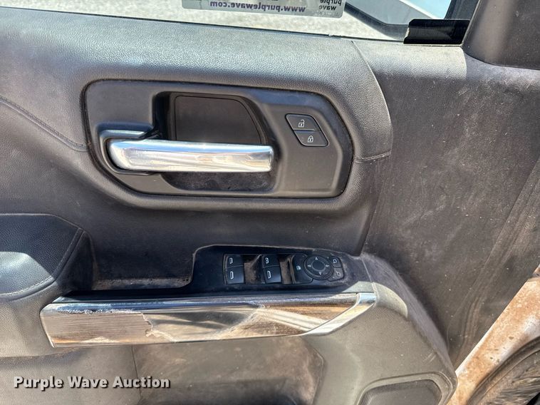 image for item EJ8786 2019 Chevrolet Silverado 1500 Double Cab pickup truck