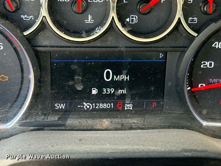 image for item EJ8786 2019 Chevrolet Silverado 1500 Double Cab pickup truck