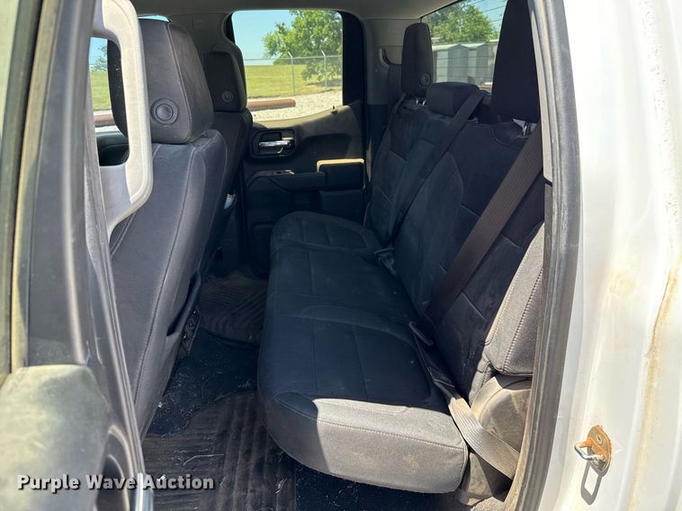 image for item EJ8786 2019 Chevrolet Silverado 1500 Double Cab pickup truck