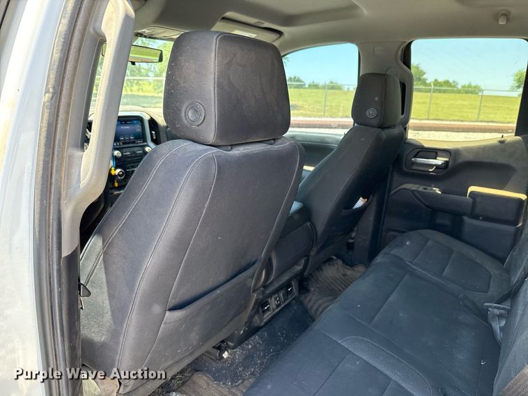 image for item EJ8786 2019 Chevrolet Silverado 1500 Double Cab pickup truck