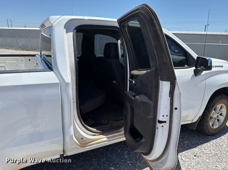 image for item EJ8786 2019 Chevrolet Silverado 1500 Double Cab pickup truck