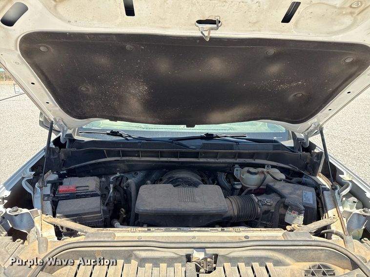 image for item EJ8786 2019 Chevrolet Silverado 1500 Double Cab pickup truck