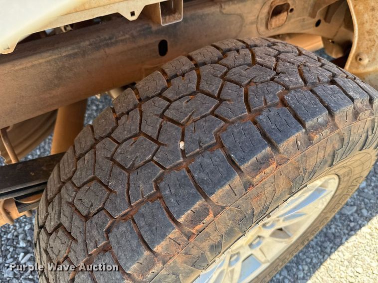 image for item EJ8786 2019 Chevrolet Silverado 1500 Double Cab pickup truck