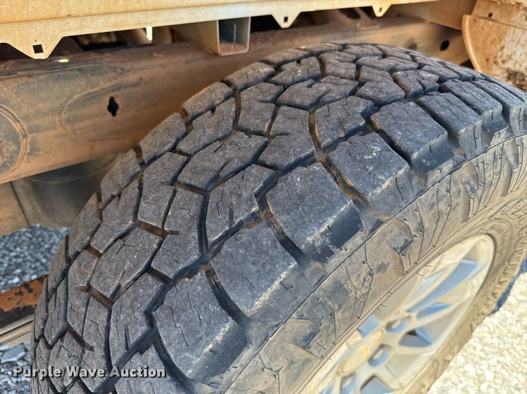 image for item EJ8786 2019 Chevrolet Silverado 1500 Double Cab pickup truck