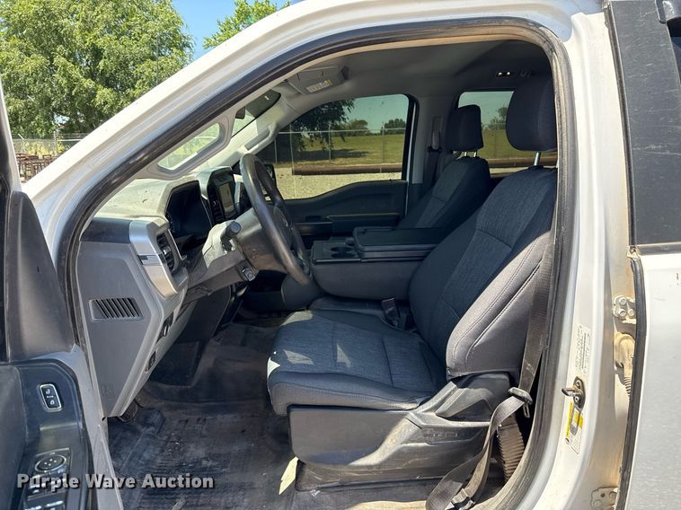 image for item EJ8787 2022 Ford F150 SuperCrew pickup truck