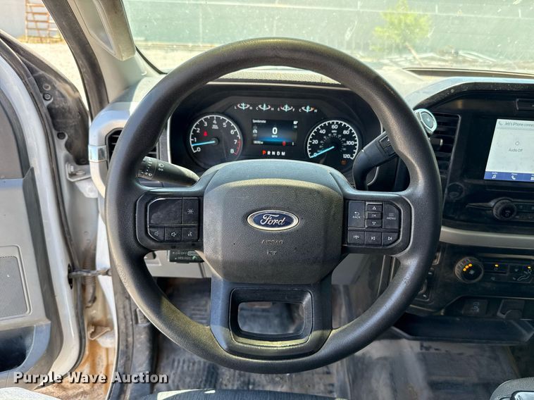 image for item EJ8787 2022 Ford F150 SuperCrew pickup truck