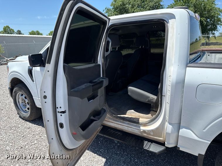 image for item EJ8787 2022 Ford F150 SuperCrew pickup truck