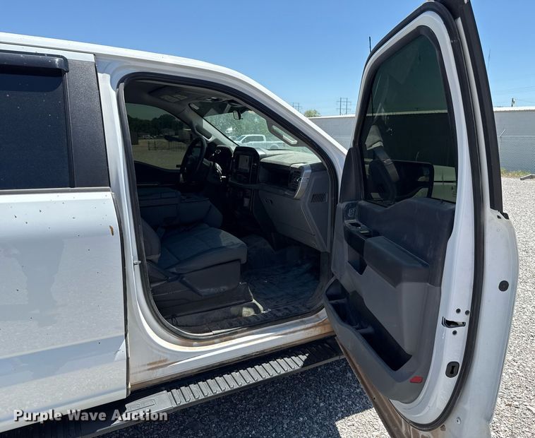 image for item EJ8787 2022 Ford F150 SuperCrew pickup truck