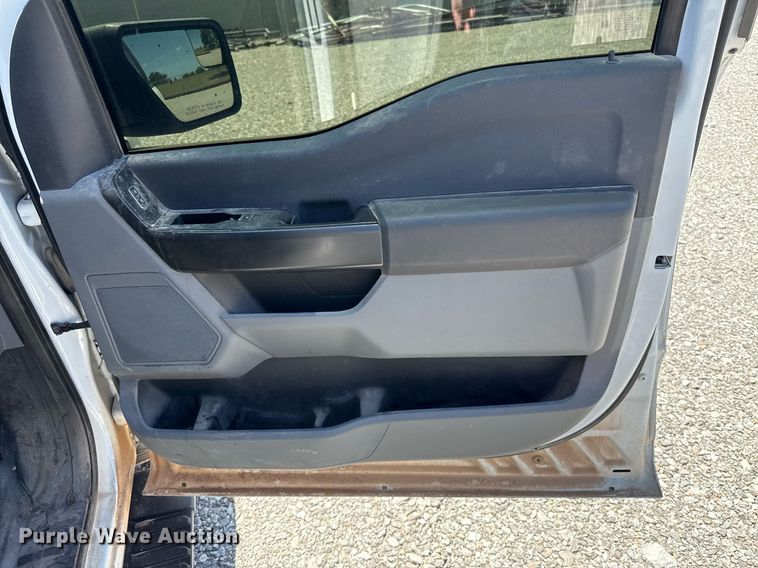 image for item EJ8787 2022 Ford F150 SuperCrew pickup truck