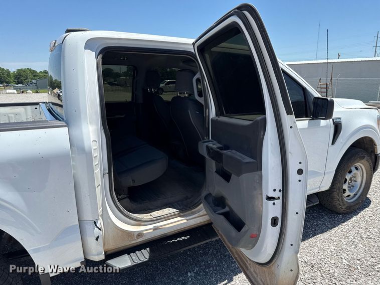 image for item EJ8787 2022 Ford F150 SuperCrew pickup truck