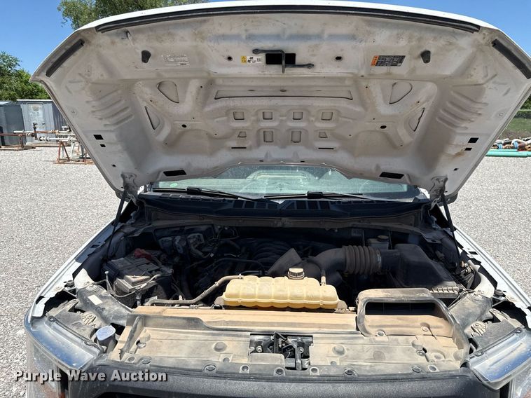 image for item EJ8787 2022 Ford F150 SuperCrew pickup truck