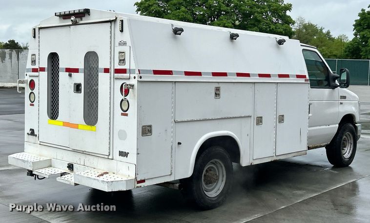 image for item EK2998 2011 Ford E350 Super Duty utility van