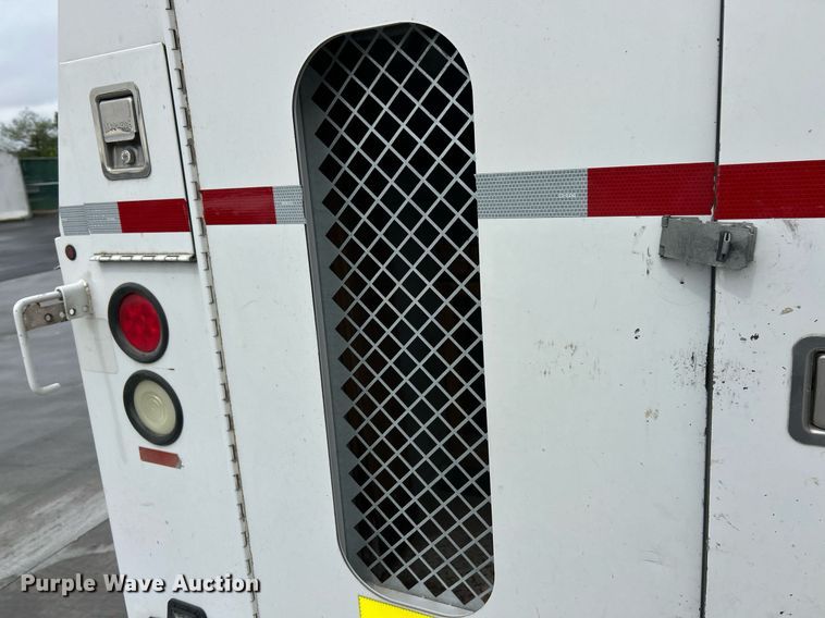 image for item EK2998 2011 Ford E350 Super Duty utility van