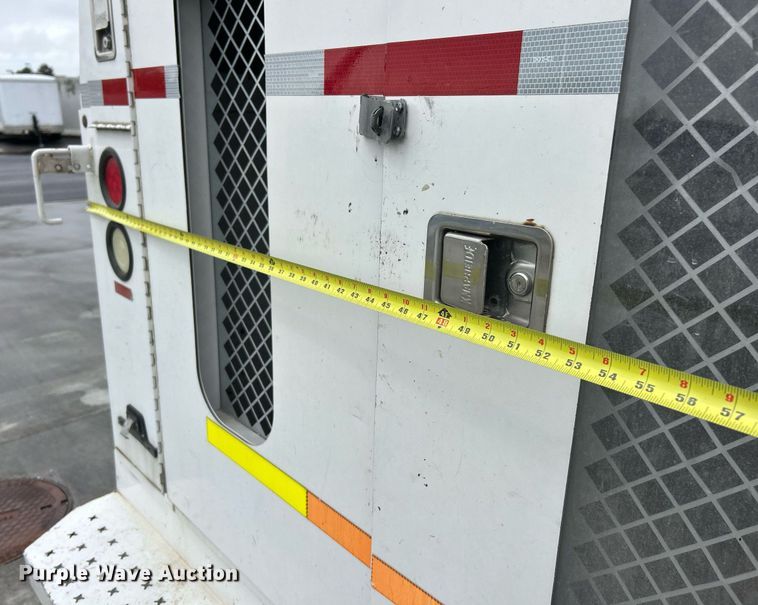 image for item EK2998 2011 Ford E350 Super Duty utility van