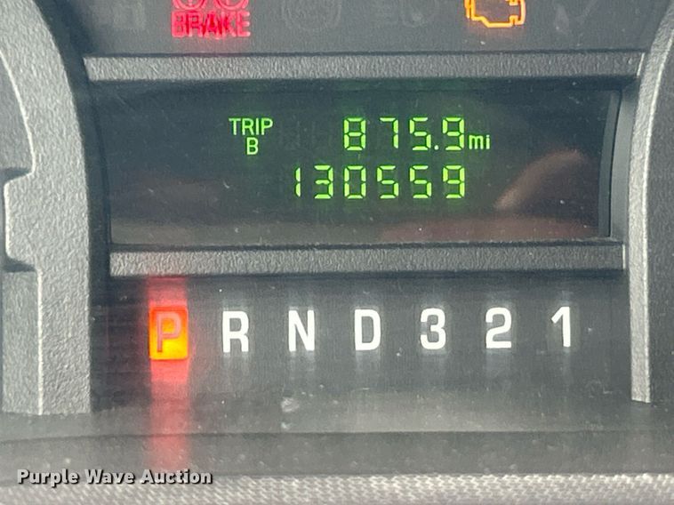 image for item EK2998 2011 Ford E350 Super Duty utility van