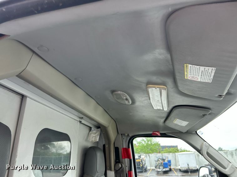 image for item EK2998 2011 Ford E350 Super Duty utility van