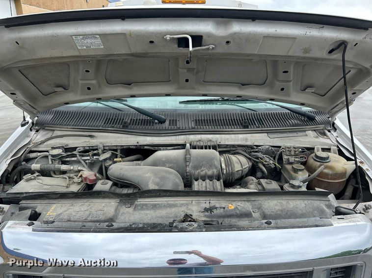 image for item EK2998 2011 Ford E350 Super Duty utility van