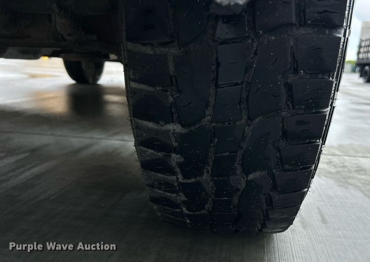 image for item EK2998 2011 Ford E350 Super Duty utility van