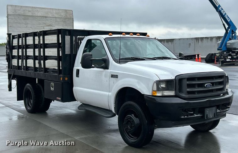 image for item EK2999 2003 Ford F550 Super Duty flatbed truck
