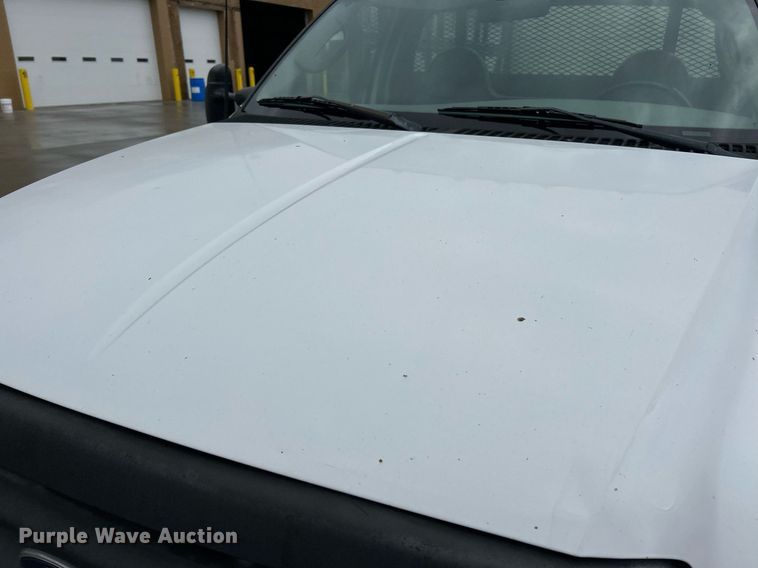 image for item EK2999 2003 Ford F550 Super Duty flatbed truck