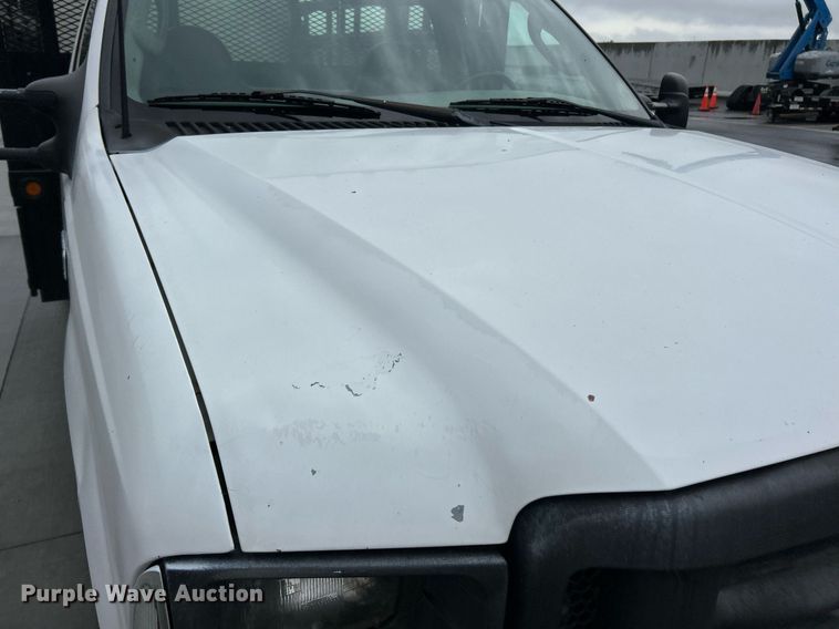 image for item EK2999 2003 Ford F550 Super Duty flatbed truck
