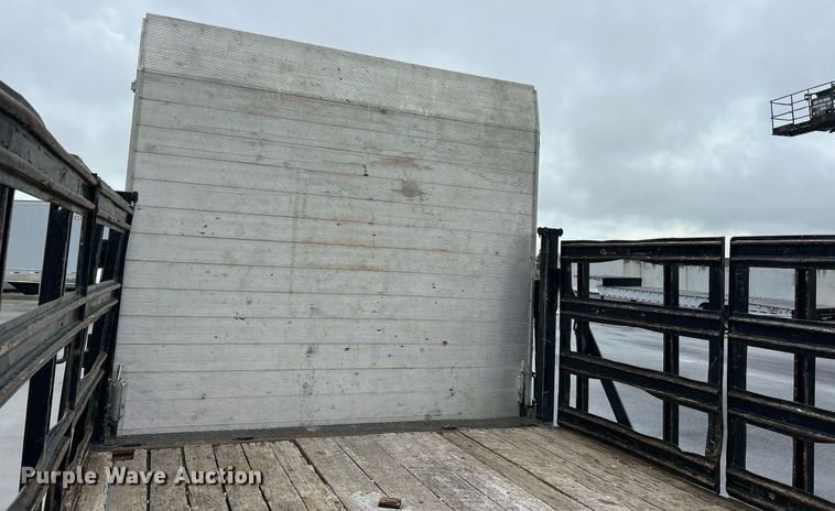 image for item EK2999 2003 Ford F550 Super Duty flatbed truck