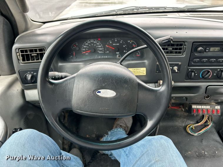 image for item EK2999 2003 Ford F550 Super Duty flatbed truck