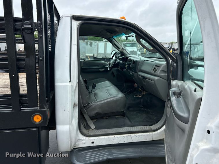 image for item EK2999 2003 Ford F550 Super Duty flatbed truck