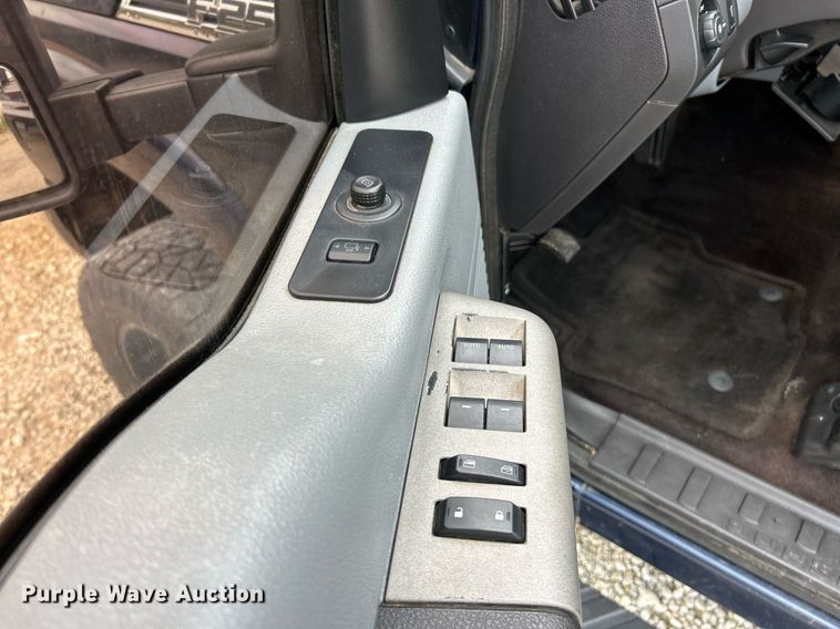 image for item EK3003 2014 Ford F250 Super Duty XLT Crew Cab pickup truck