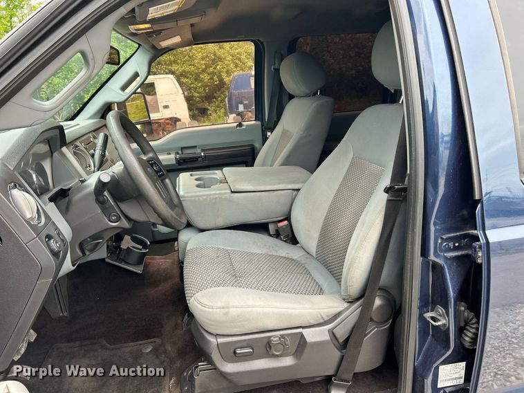 image for item EK3003 2014 Ford F250 Super Duty XLT Crew Cab pickup truck