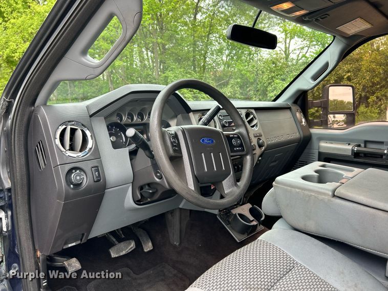 image for item EK3003 2014 Ford F250 Super Duty XLT Crew Cab pickup truck