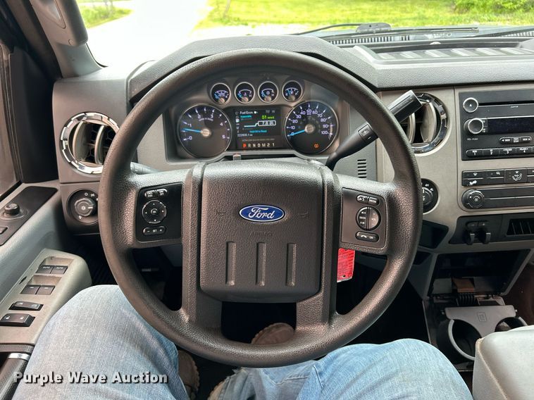 image for item EK3003 2014 Ford F250 Super Duty XLT Crew Cab pickup truck