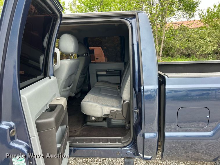 image for item EK3003 2014 Ford F250 Super Duty XLT Crew Cab pickup truck