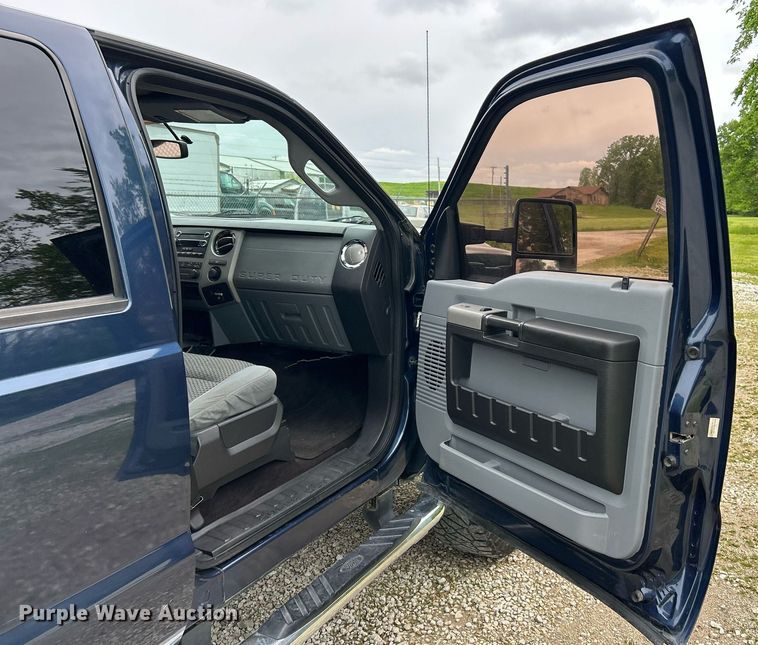 image for item EK3003 2014 Ford F250 Super Duty XLT Crew Cab pickup truck