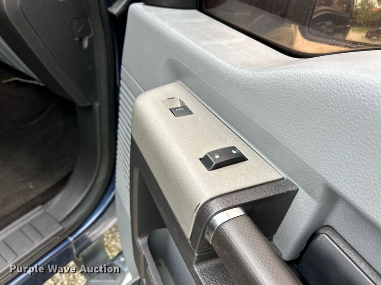 image for item EK3003 2014 Ford F250 Super Duty XLT Crew Cab pickup truck