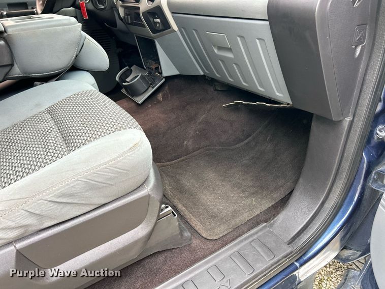 image for item EK3003 2014 Ford F250 Super Duty XLT Crew Cab pickup truck