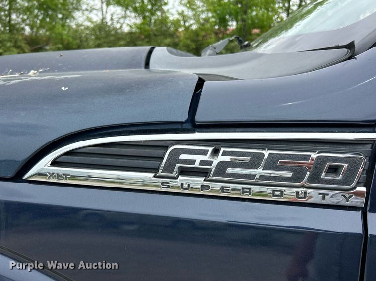 image for item EK3003 2014 Ford F250 Super Duty XLT Crew Cab pickup truck