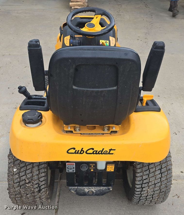 image for item EK5209 2017 Cub Cadet XT3 GSX lawn mower