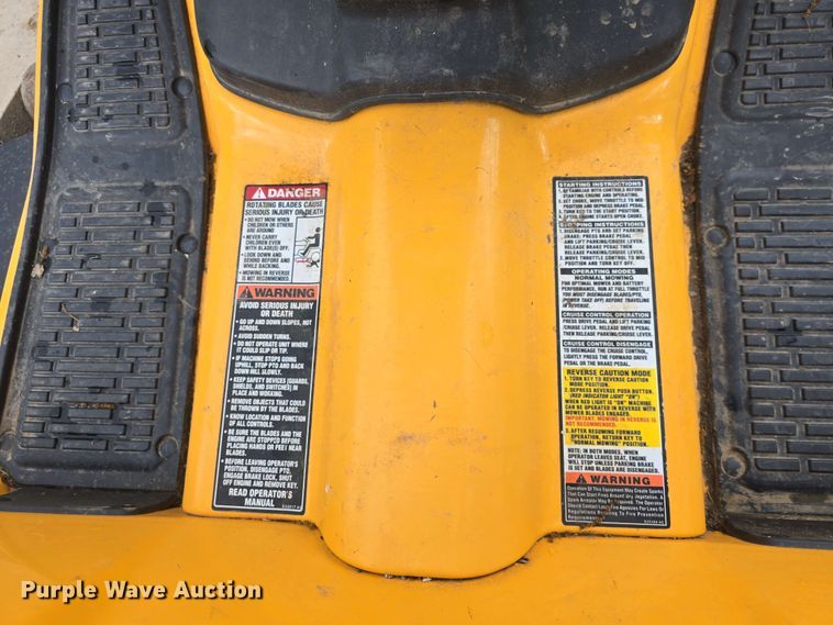 image for item EK5209 2017 Cub Cadet XT3 GSX lawn mower