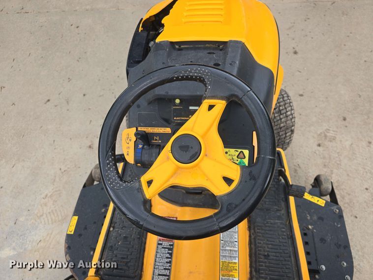 image for item EK5209 2017 Cub Cadet XT3 GSX lawn mower