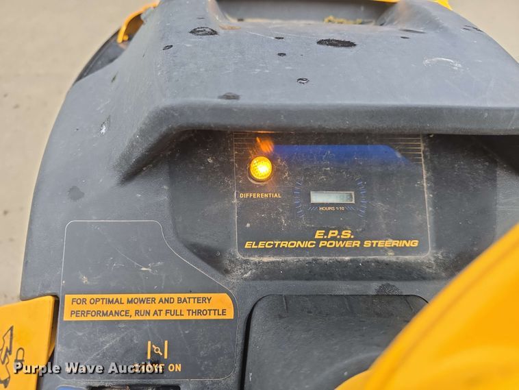 image for item EK5209 2017 Cub Cadet XT3 GSX lawn mower