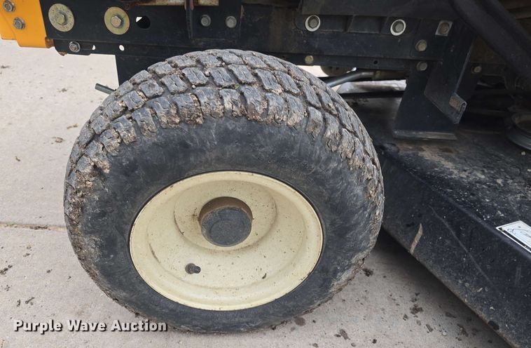 image for item EK5209 2017 Cub Cadet XT3 GSX lawn mower