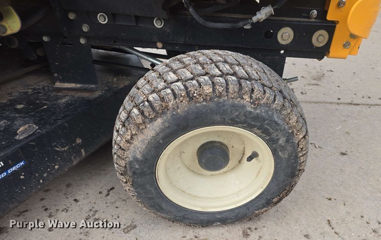 image for item EK5209 2017 Cub Cadet XT3 GSX lawn mower