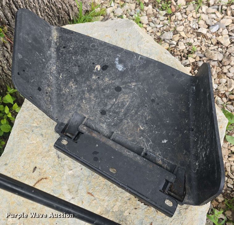 image for item EK5209 2017 Cub Cadet XT3 GSX lawn mower