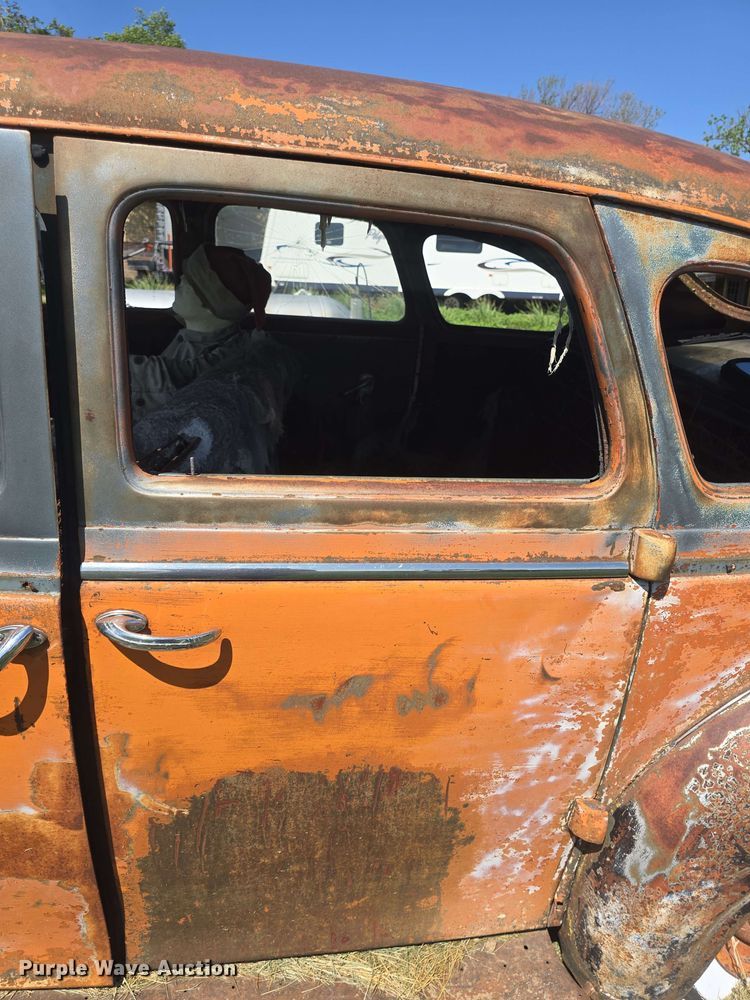 image for item EK5211 1941 Plymouth Deluxe P12 sedan