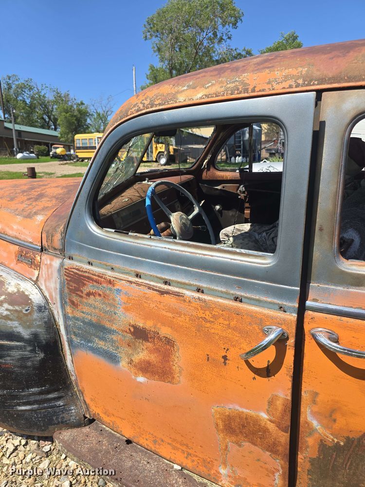 image for item EK5211 1941 Plymouth Deluxe P12 sedan