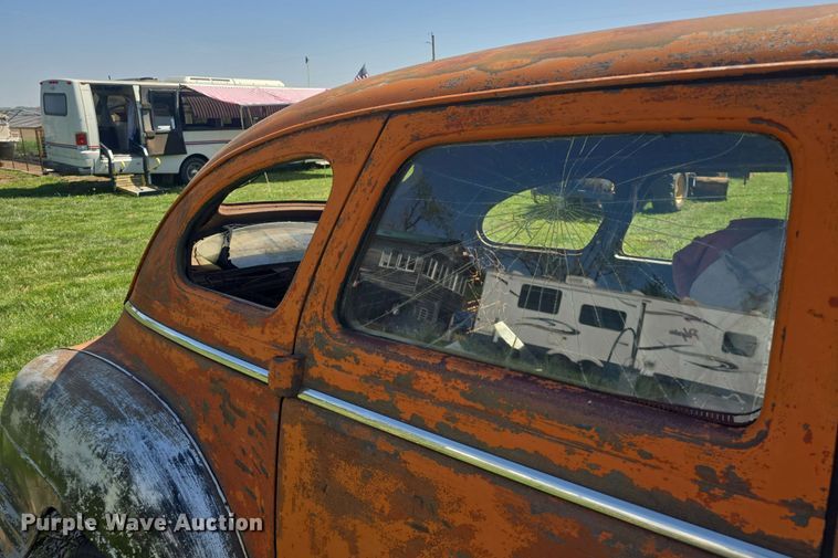 image for item EK5211 1941 Plymouth Deluxe P12 sedan