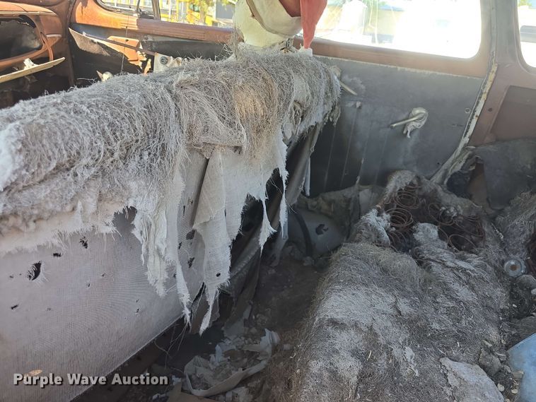 image for item EK5211 1941 Plymouth Deluxe P12 sedan